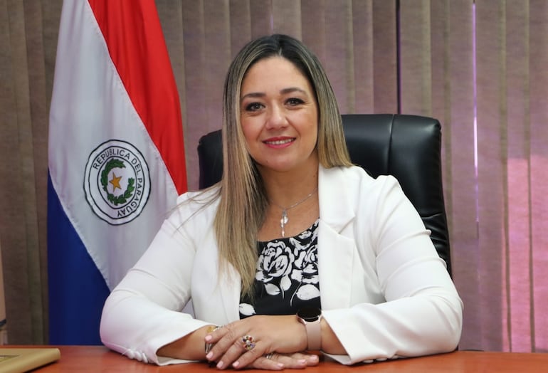 La viceministra de Culto, Zulma Morales, afirmó que todavía no hay documento final de plan educativo pero sí varias propuestas. Todas deben ser analizadas por el Conec para finalmente presentarlo al siguiente gobierno.