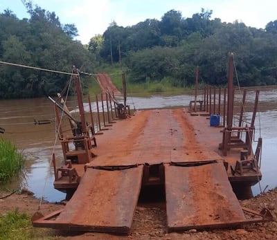 La balsa de más de 30 años está prácticamente inservible.