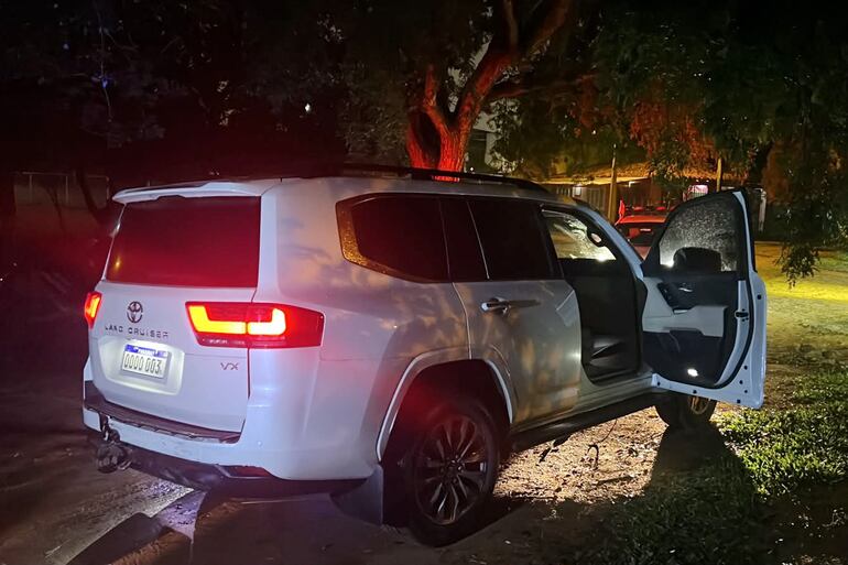 La camioneta Toyota Land Cruiser del chino que casi fue secuestrado en Luque.
