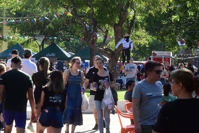 El San Juanazo del Centro convoca a niños, jóvenes y adultos en la Plaza de Armas, ubicada en el centro histórico de Asunción.