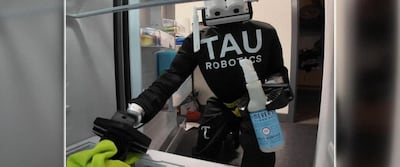 robot limpiador Tau Robotics