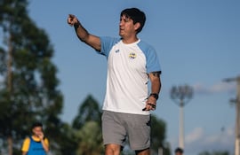 José Gabriel Arrúa (38 años), director técnico del Sportivo Trinidense.