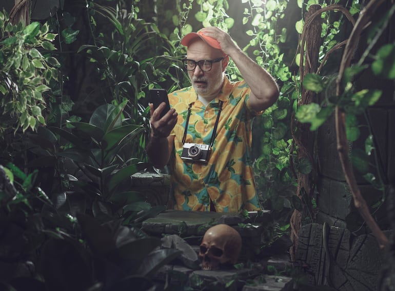 Cuando el paraíso es falso: IA, miedo y desinformación en el turismo.