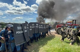 Enfrentamiento de cañicultores y policías