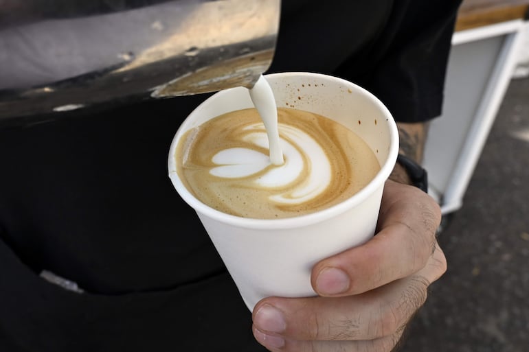 El detalle del latte art, no falta.