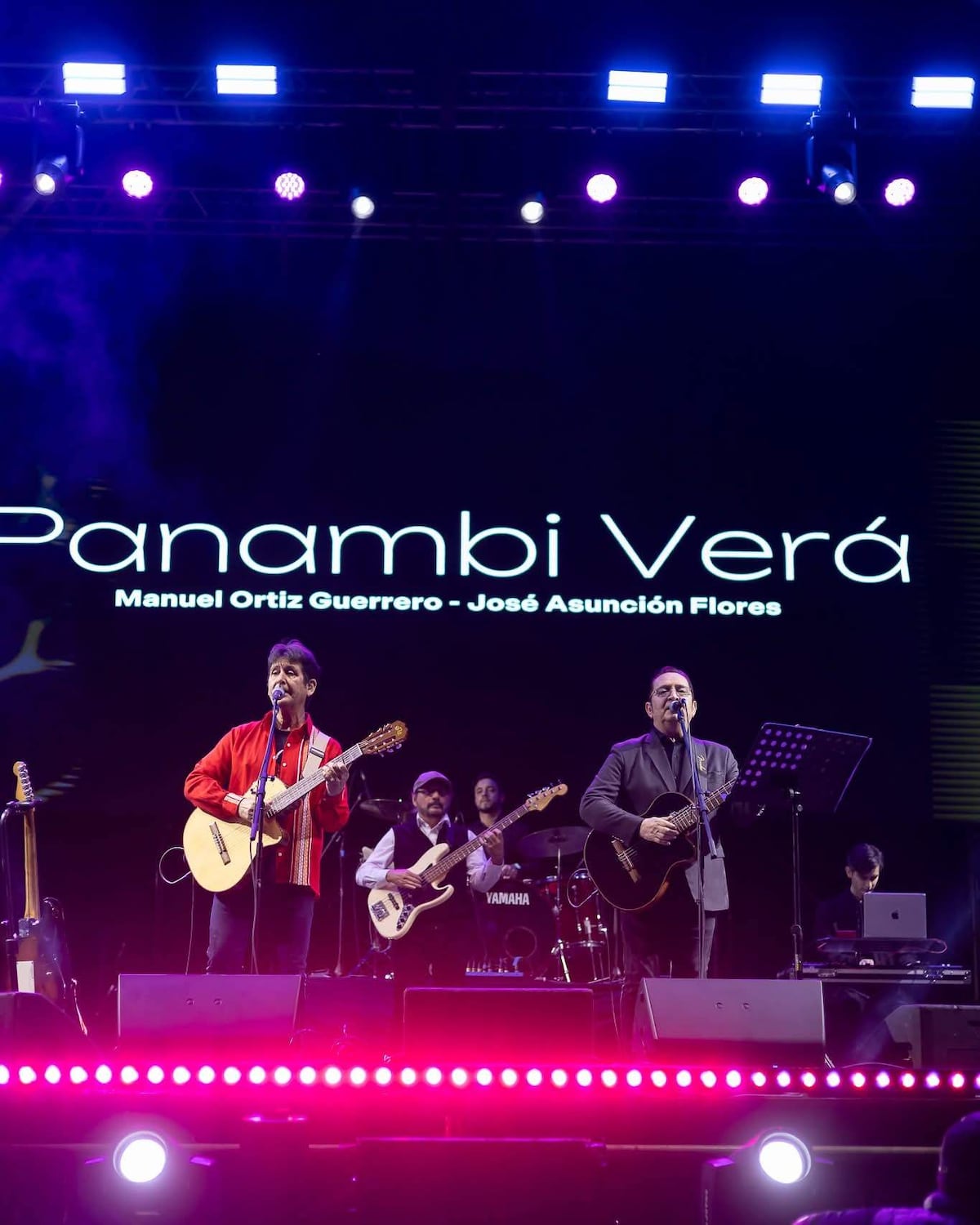 Multitudinaria concurrencia marcó la primera noche del Festival de la Raza en Villarrica