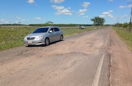 La ruta departamental que une Simón Bolívar con el distrito de Yhû se encuentra en pésimo estado.