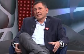 El senador Luis Pettengill en los estudios de ABC TV.