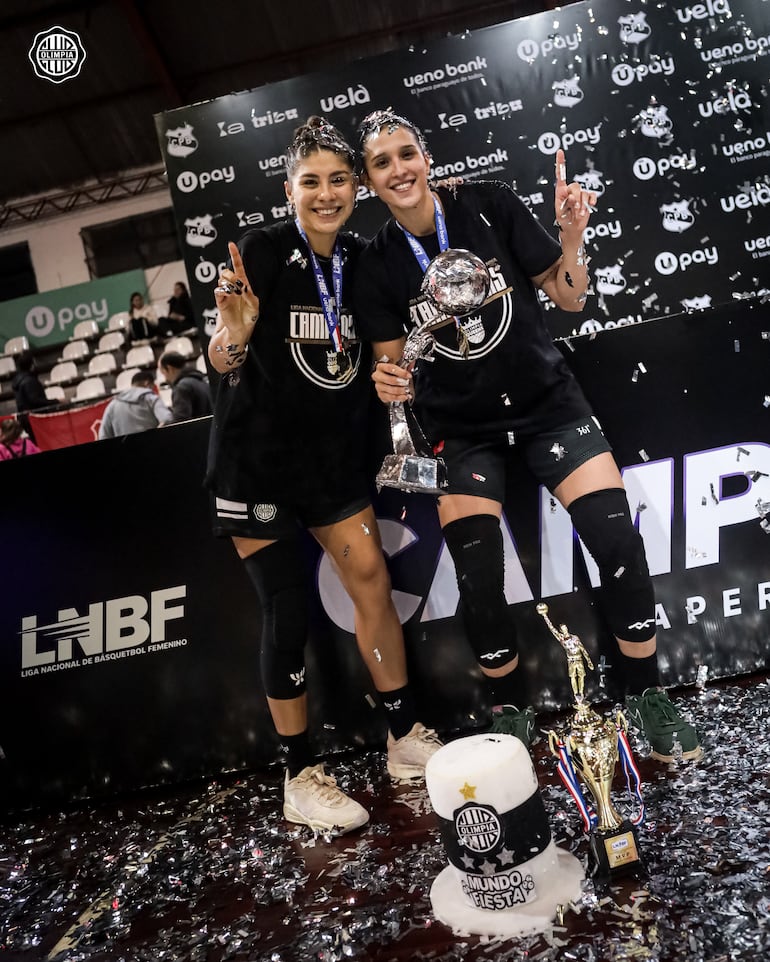 La dupla argentina Dalma Piri - July Fernández, colaboraron en las finales para el título de Olimpia.