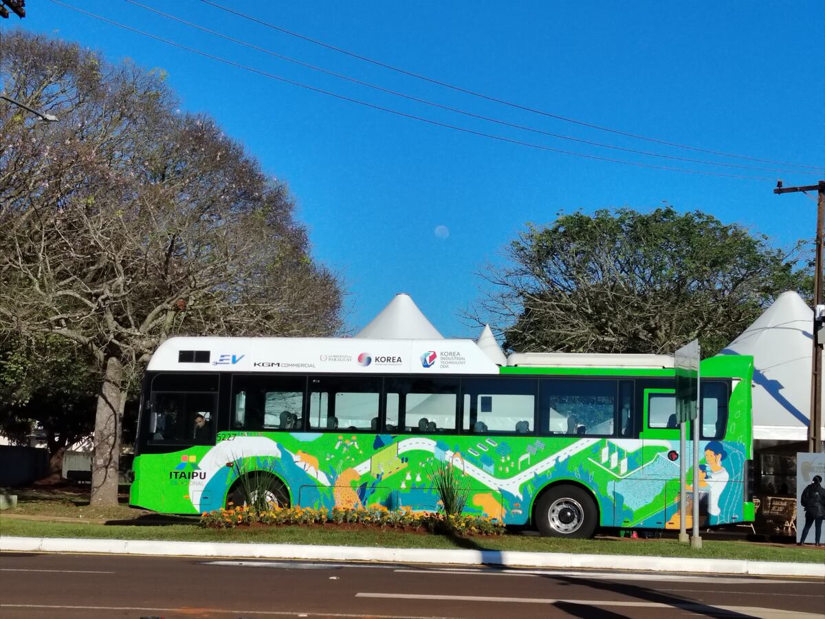 Buses, autopartes y capacitación: los proyectos de Itaipú para la movilidad eléctrica