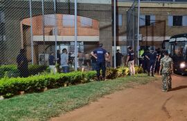 Miembros del Clan Rotela fueron trasladados hasta la Penitenciaria Regional de Misiones.