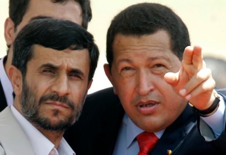 El expresidente de Ir&aacute;n, Mahmud Ahmadineyad y Hugo Ch&aacute;vez.