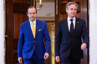 El secretario de Estado de EE.UU., Antony Blinken (d) recibe al canciller de Panamá, Javier Martinez Acha, en Washington.