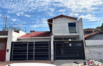 El domicilio allanado este lunes en el barrio Roberto L. Pettit, donde se presumía que habían sido escondidos más documentos y pagarés por la abogada Zully Ortiz.