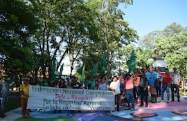 Productores nucleados a la Federación Nacional Campesina (FNC) piden que sus reclamos sean tenidos en cuenta.