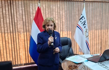 Alicia Pucheta, presidenta del Jurado de Enjuiciamiento de Magistrados (JEM), en diálogo con los medios de prensa.