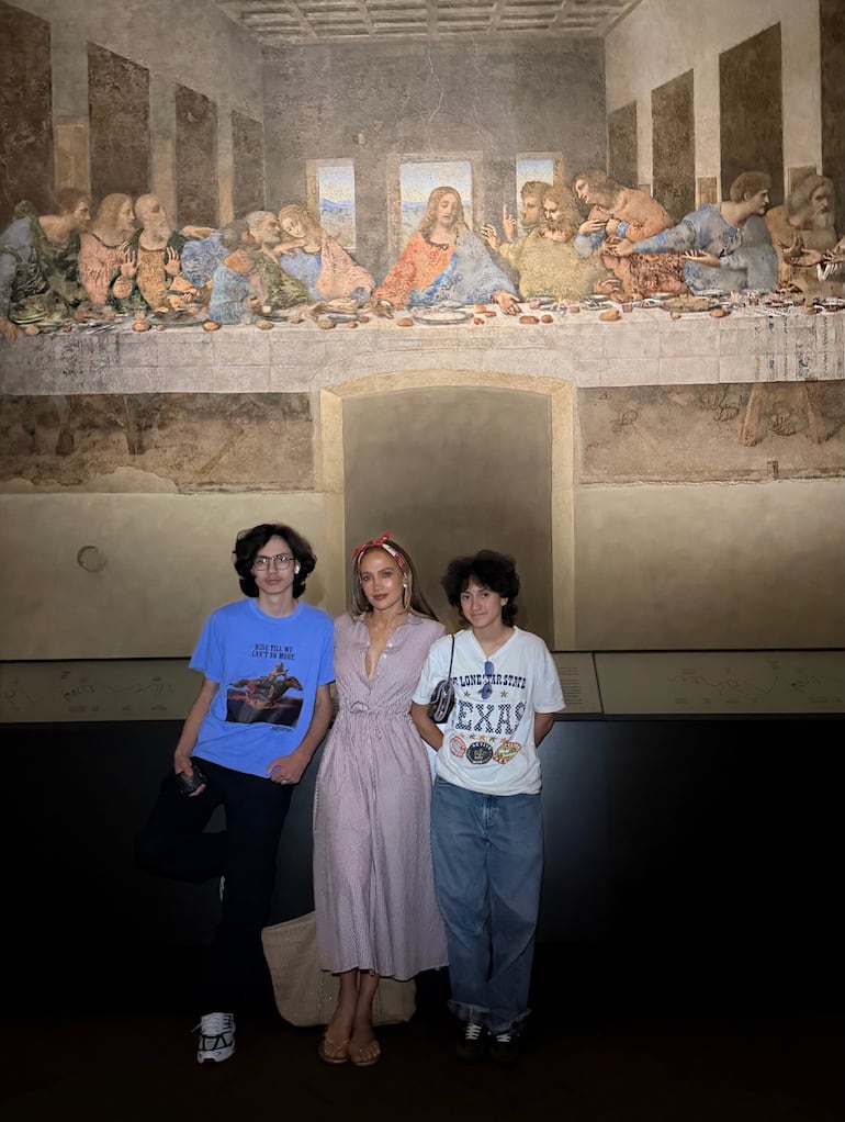 Jennifer López y sus hijos Emme y Max están de viaje por Italia. (Instagram/Jennifer López)