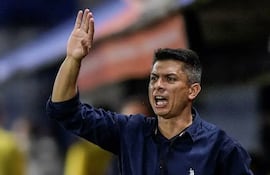 Gustavo Florentín, 47 años, vuelve al fútbol colombiano.