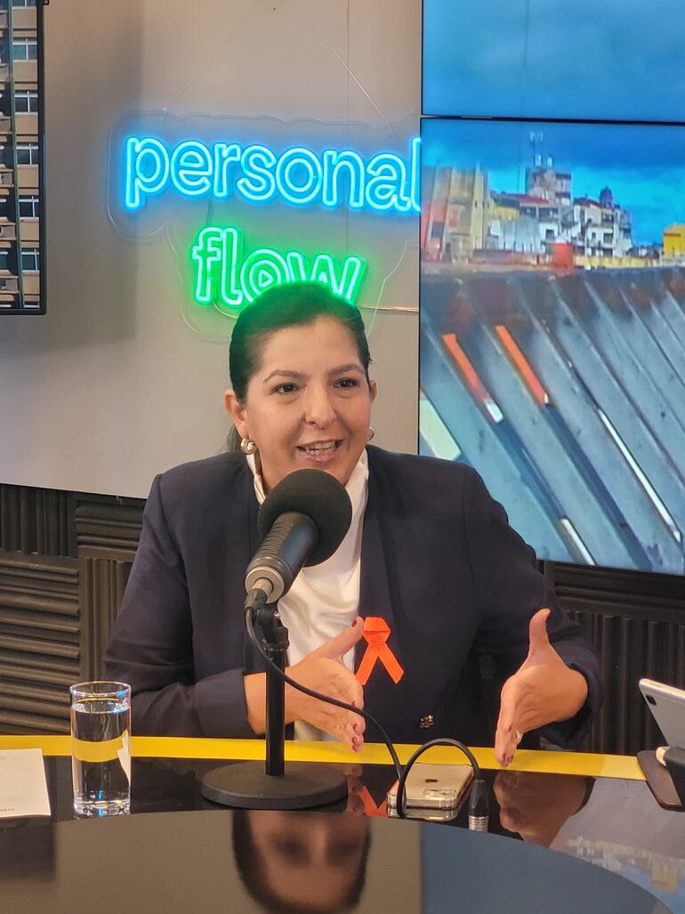 Dra. Alicia Pomata, ministra de la Mujer.