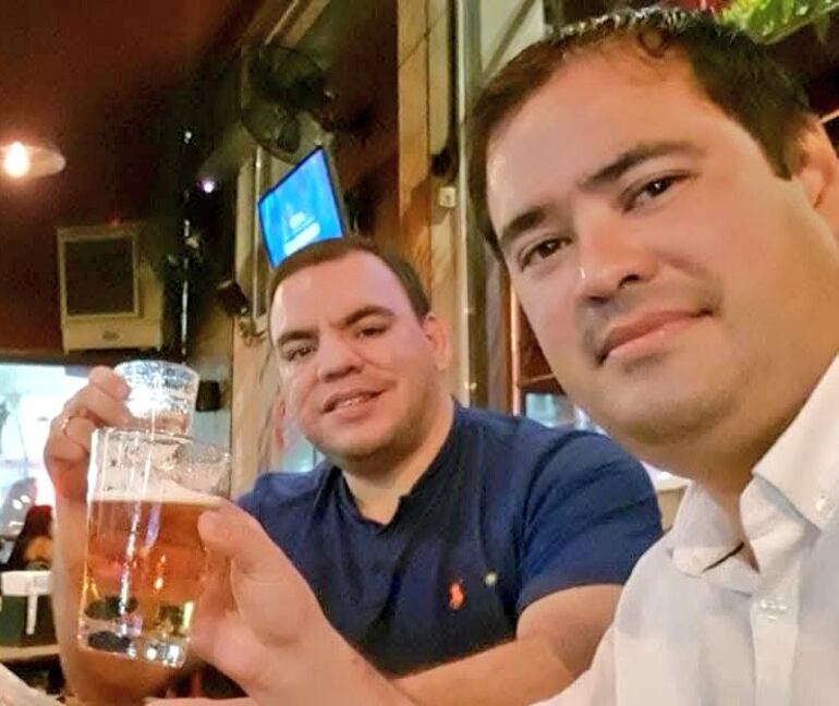 El empresario cartista Arturo Silvera y el diputado oficialista Rodrigo Gamarra son amigos cercanos.