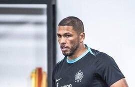 Richard Ortiz (22/05/1990), capitán de Olimpia.