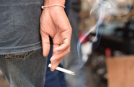 El consumo del tabaco deriva en numerosas enfermedades de alto costo, entre ellas el cáncer de pulmón.