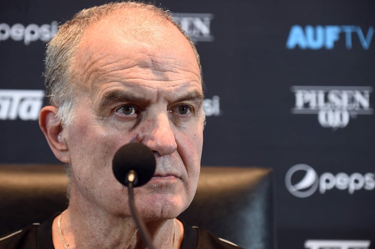 El argentino Marcelo Bielsa, entrenador de la selección de Uruguay.