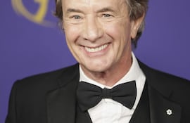 El actor estadounidense Martin Short llega a la alfombra roja de la 76.ª edición de los Premios Emmy, celebrada en el Teatro Peacock de Los Ángeles, California, EE. UU., el 15 de septiembre de 2024.