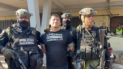 Javier Rotela es capturado durante el Operativo Veneratio en Tacumbú.
