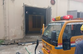 Se reportó esta tarde un principio de incendio en el subsuelo del Hospital Central del IPS.