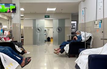 Pacientes se realizan quimioterapia en el Hospital Central (Archivo).