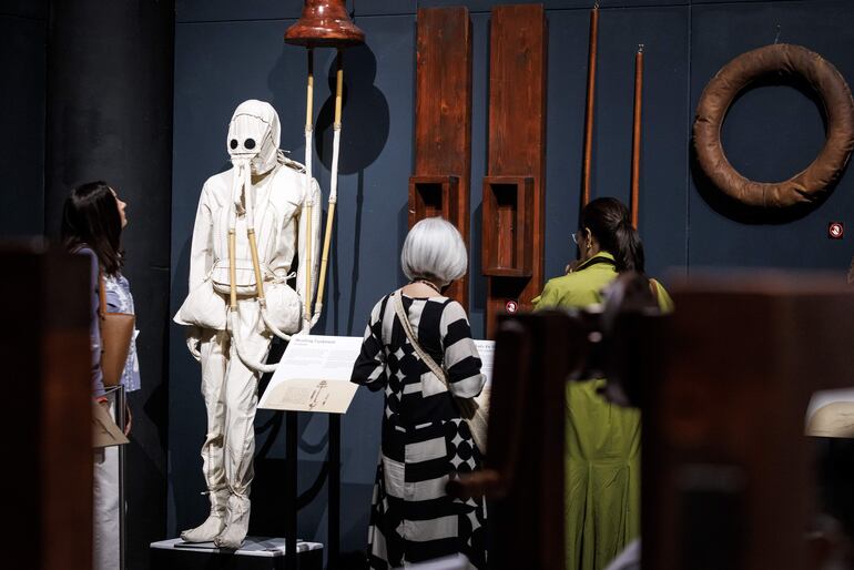 Exposición 'Leonardo da Vinci - 500 años de genio' en el Museo de Ciencia Phillip y Patricia Frost en Miami, Florida, EE. UU., el 30 de octubre de 2025.