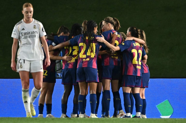 Barcelona goleó a Real Madrid C.F. Femenino en la primera semifinal