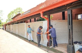 Realizan licitación de emergencia para reparar escuela destechada por temporal en Encarnación