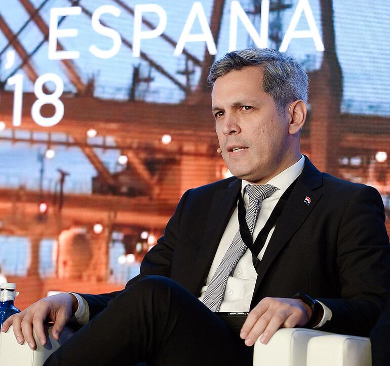 El actual viceministro Humberto Colmán reemplazará en el cargo en el BCP a Carlos Carvallo Spalding.