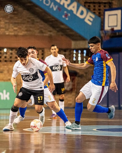 Olimpia goleó 8-2 a Sol/Campoalto, en su visita al "Luis Óscar Giagni" de los solenses, por la fecha 6 de la Liga Premium, y escaló a la punta.
