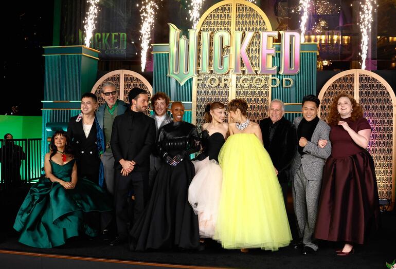 El equipo de "Wicked: For Good" durante el estreno del filme en Nueva York.