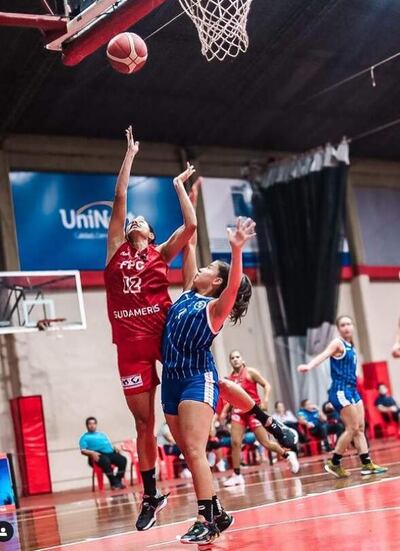 Las chicas de Félix Pérez y Sol vuelven a jugar hoy.