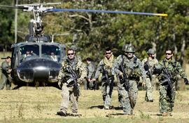 Reciente actuación de artilleros de la Fuerza de Tarea Conjunta (FTC) en ayuda de la Policía Nacional durante una detención de narcos en Capitán Bado, Amambay.