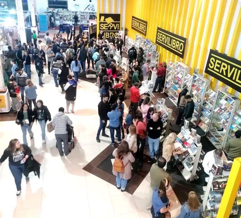 Feria Internacional del Libro (FIL) Asunción en el Centro de Convenciones Mariscal.