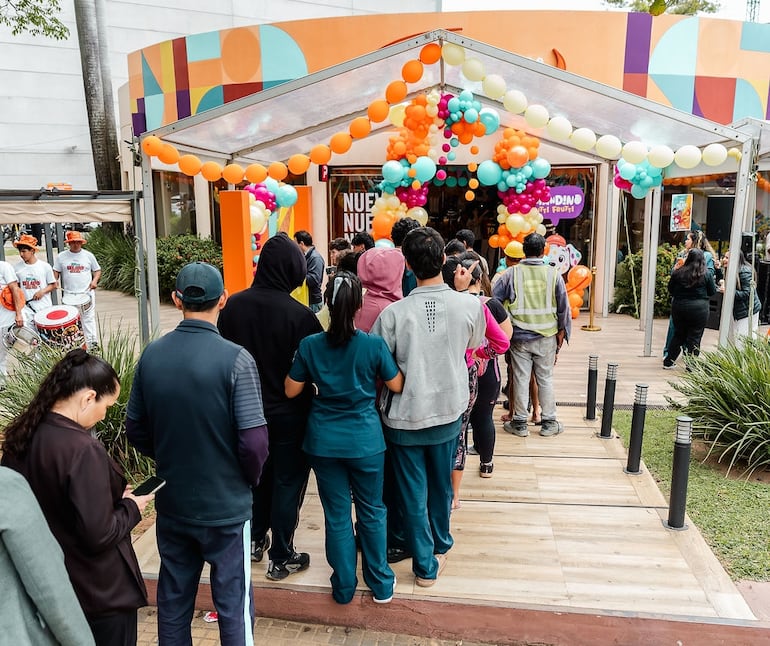 El Día Nacional del Helado Gratis volvió a convertirse en una fiesta para los consumidores de Amandau.