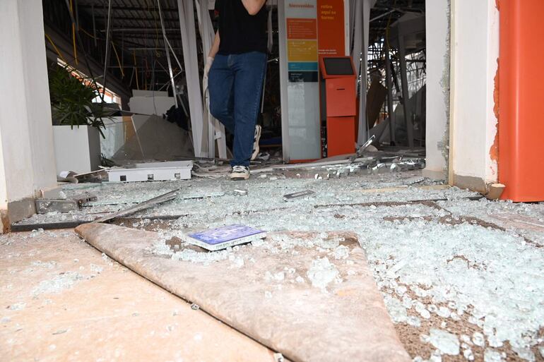 Ataque a sucursal del banco Itaú en Katueté.