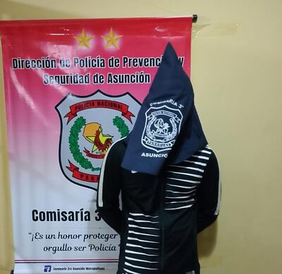 Capturan a joven mientras robaba carne de un local comercial.