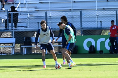 Muricio se mueve en el entrenamiento de esta tarde
