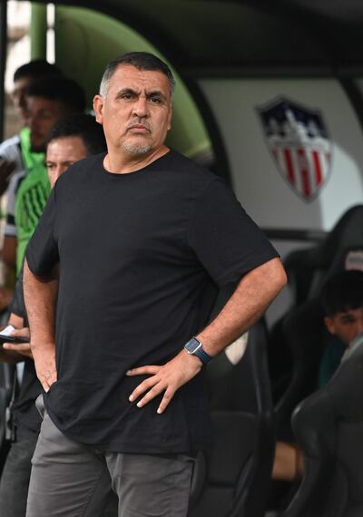 Pedro Alcides Sarabia Achucarro (48 años), entrenador de la “V” azulada.
