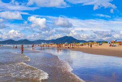Durante el inicio del verano, el Cuerpo de Bomberos de Santa Catarina informó que 2.153 personas fueron rescatadas bajo peligro de ahogamientos.