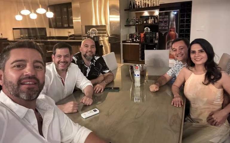 El vicepresidente Pedro Alliana, el diputado Raúl Latorre, el exdiputado Orlando Arévalo, el diputado Néstor Castellano y Liza Acosta, en una foto de archivo.