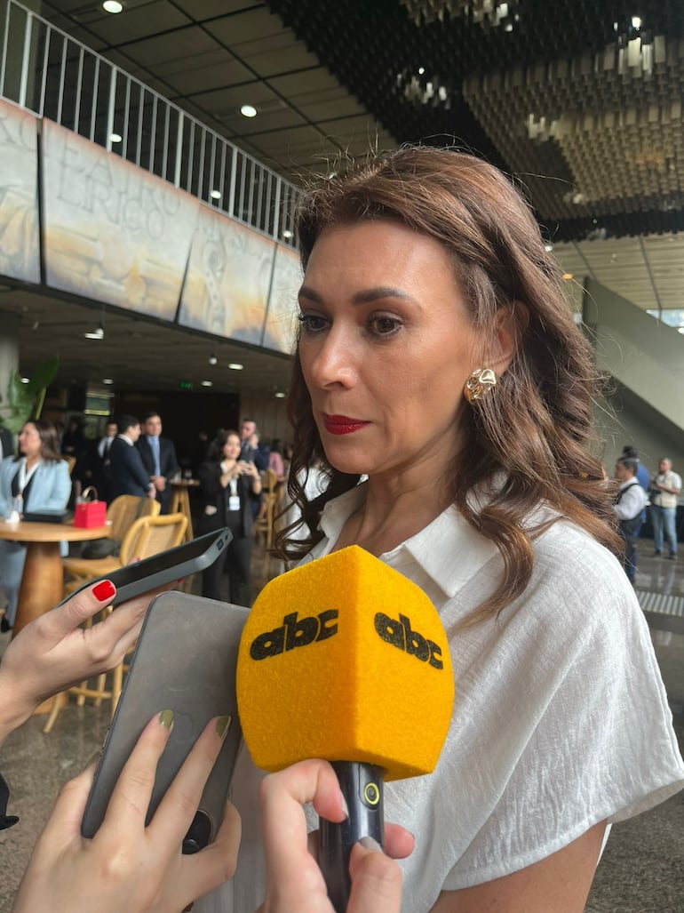 La presidenta de la Cámara de Empresas Maquiladoras del Paraguay, Karina Daher