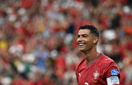Cristiano Ronaldo, quien estableció el récord de marcar al menos un gol en seis mundiales, demuestra su plena vigencia a los 41 años.