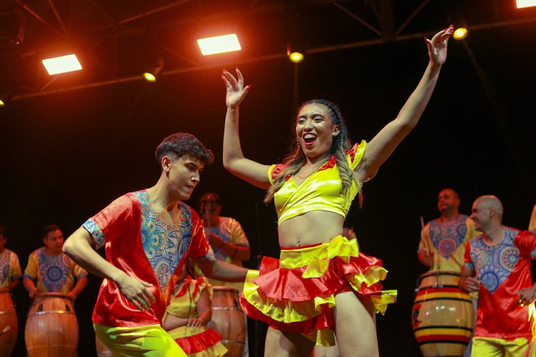 Niños, jóvenes y adultos participan de este homenaje a San Baltazar.